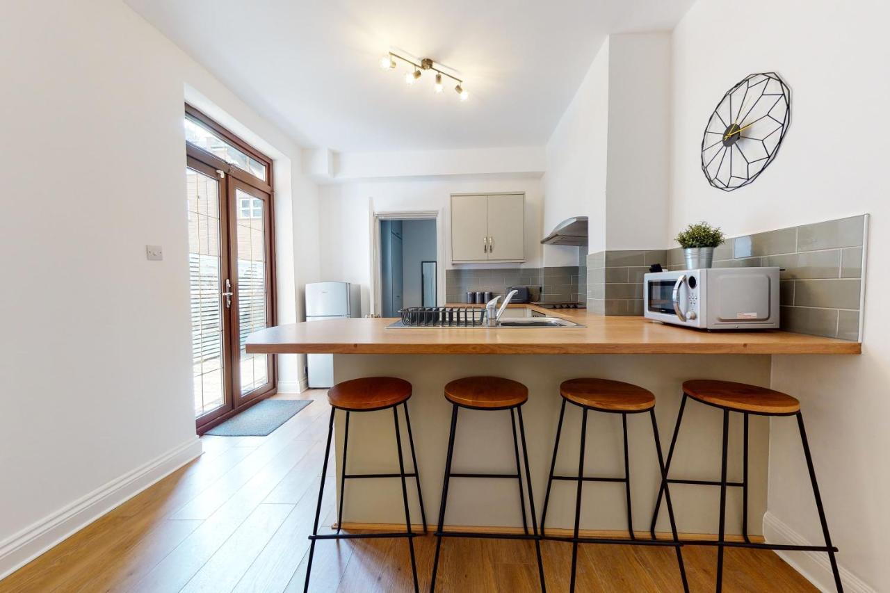 No10 Seaside Apartment - Ground Floor Apartment Scarborough Luaran gambar